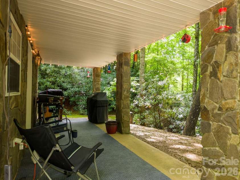 324 Bill Crisp Road, Robbinsville, NC 28771.  MLS# CAR4405913, YatesRealty ID 38552. 