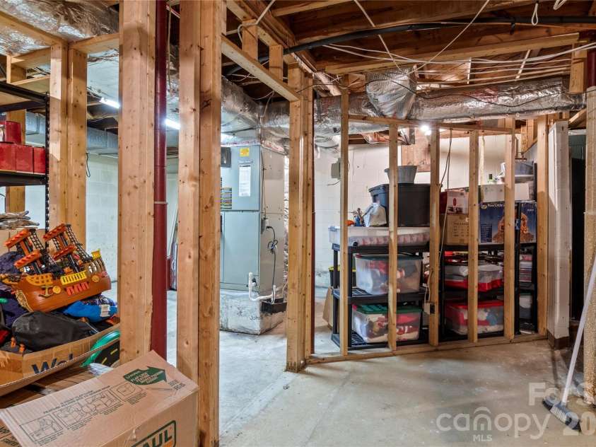226 Pleasant Hill Drive, Elkin, NC 28621.  MLS# CAR4403832, YatesRealty ID 38553. 