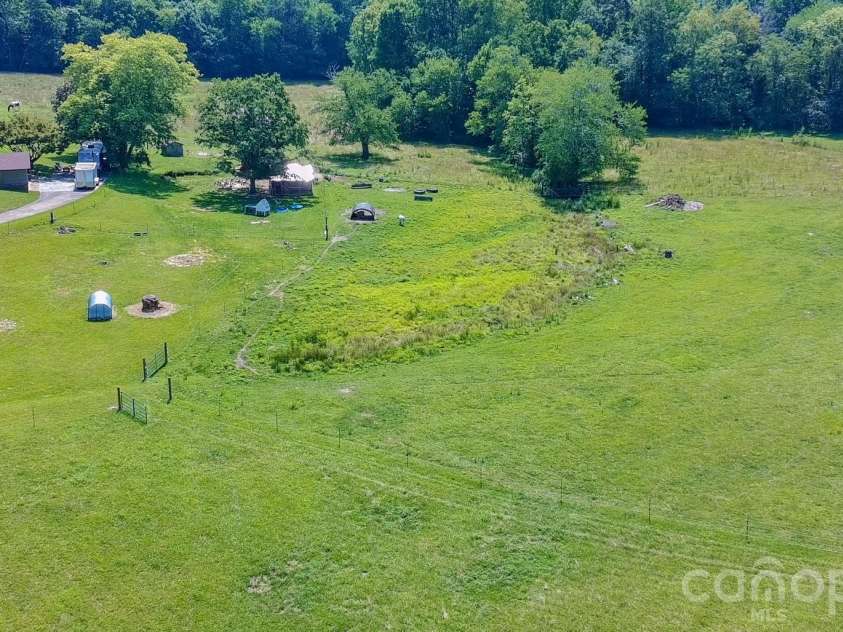 226 Pleasant Hill Drive, Elkin, NC 28621.  MLS# CAR4403832, YatesRealty ID 38553. 