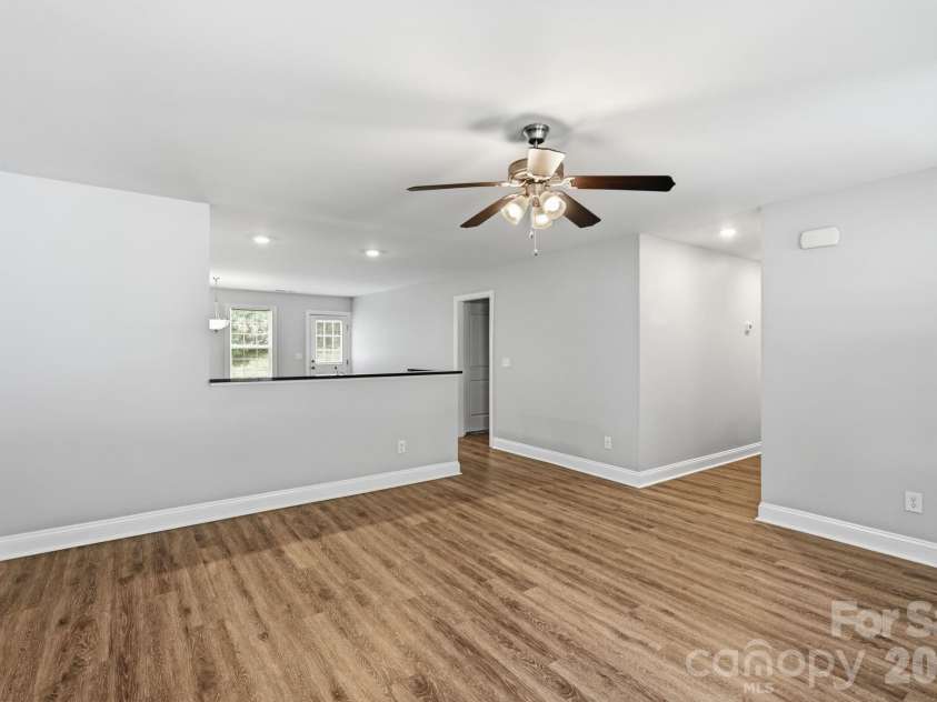 1514 Jamaica Road, Kannapolis, NC 28083.  MLS# CAR4405227, YatesRealty ID 38556. 