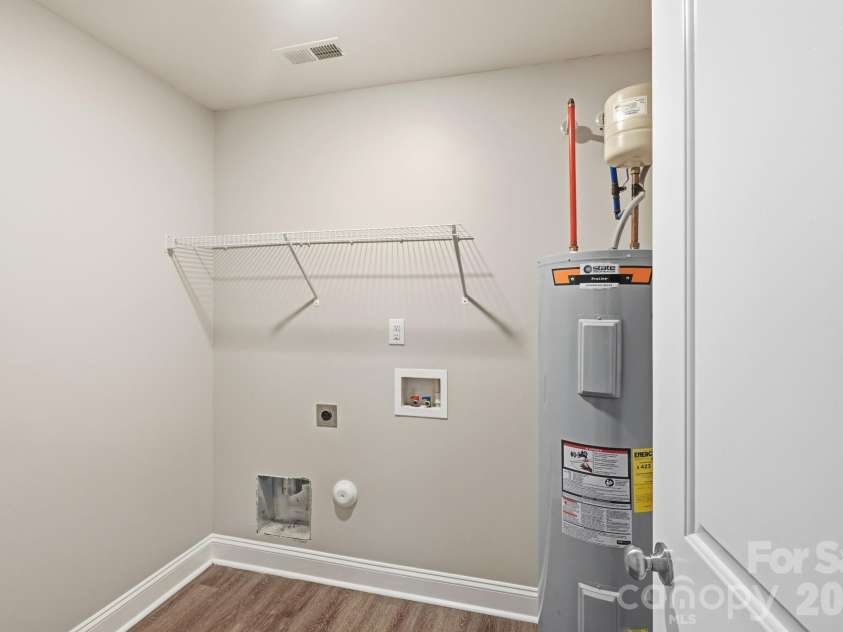 1514 Jamaica Road, Kannapolis, NC 28083.  MLS# CAR4405227, YatesRealty ID 38556. 