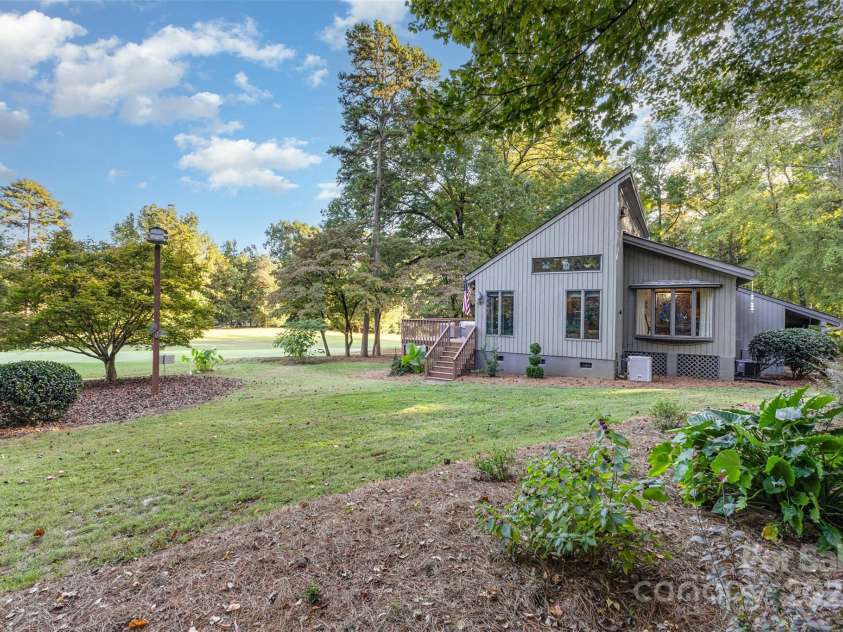 100 Fairway Ridge, Clover, SC 29710.  MLS# CAR4307573, YatesRealty ID 3856. 