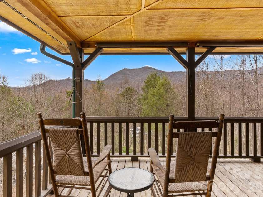 264 Moonbeam Lane, Clyde, NC 28721.  MLS# CAR4344576, YatesRealty ID 3856. 