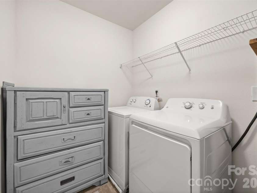 1772 Eastway Drive, Dallas, NC 28034.  MLS# CAR4404398, YatesRealty ID 38560. 