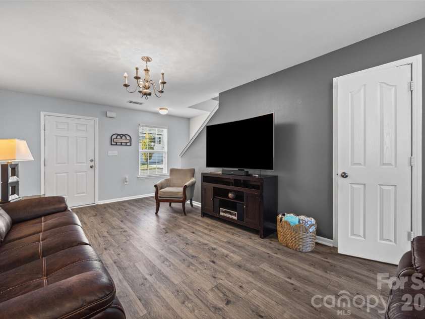1772 Eastway Drive, Dallas, NC 28034.  MLS# CAR4404398, YatesRealty ID 38560. 