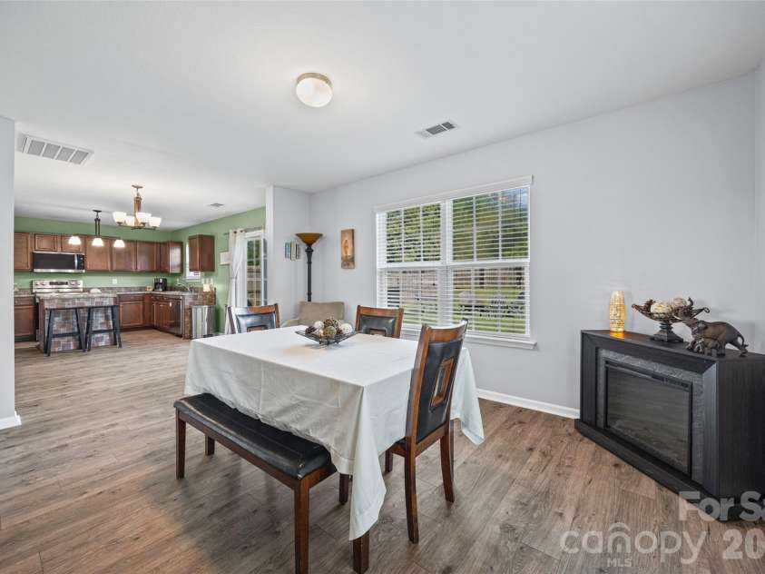 1772 Eastway Drive, Dallas, NC 28034.  MLS# CAR4404398, YatesRealty ID 38560. 