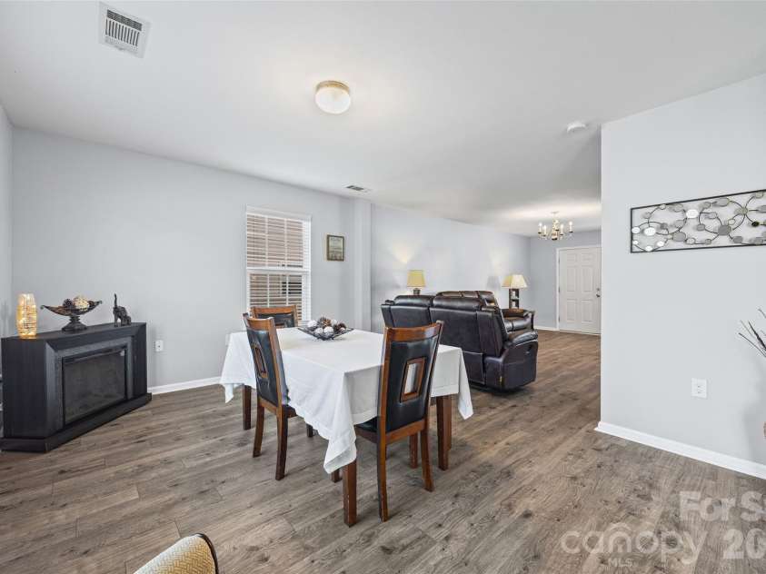 1772 Eastway Drive, Dallas, NC 28034.  MLS# CAR4404398, YatesRealty ID 38560. 