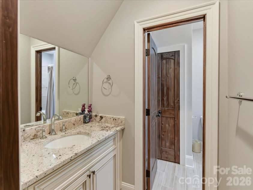 8119 Skyecroft Commons Drive, Waxhaw, NC 28173.  MLS# CAR4406109, YatesRealty ID 38567. 