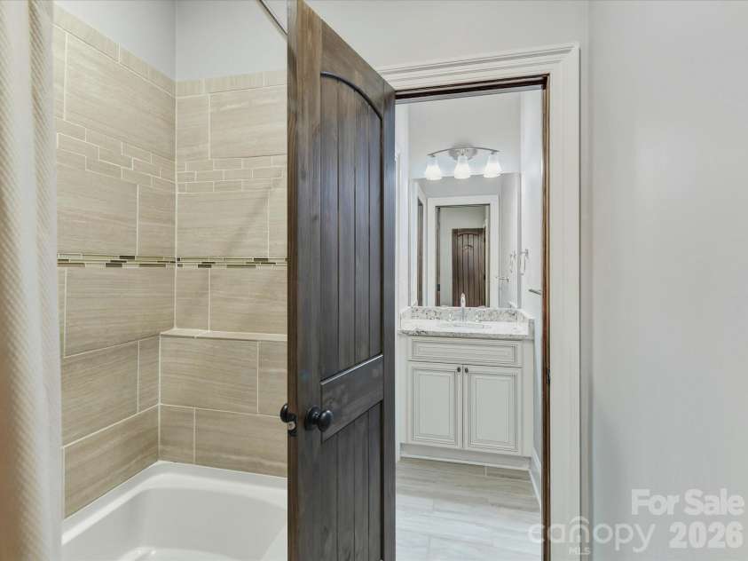 8119 Skyecroft Commons Drive, Waxhaw, NC 28173.  MLS# CAR4406109, YatesRealty ID 38567. 