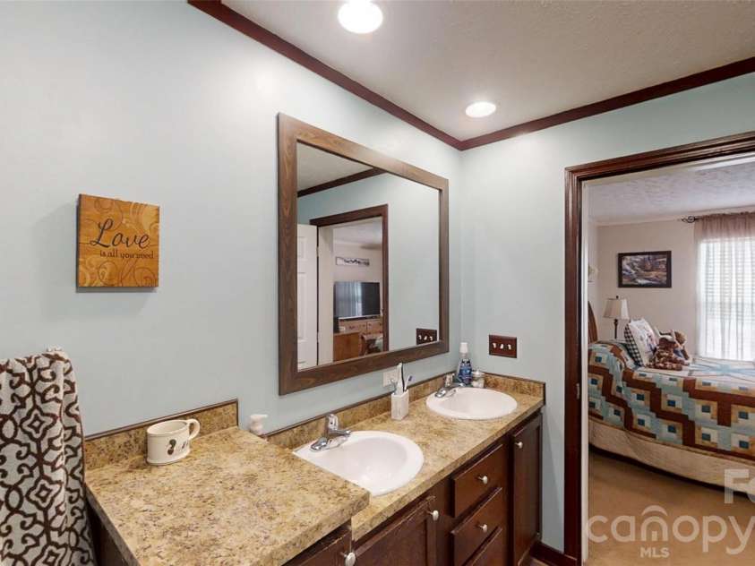 75 Pine Mount Road, Weaverville, NC 28787.  MLS# CAR4406125, YatesRealty ID 38568. 