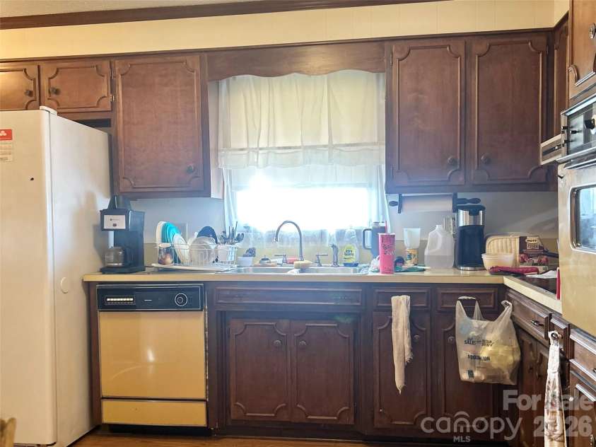 357 Pruitt Houser Street, Lincolnton, NC 28092.  MLS# CAR4356050, YatesRealty ID 3857. Kitchen
