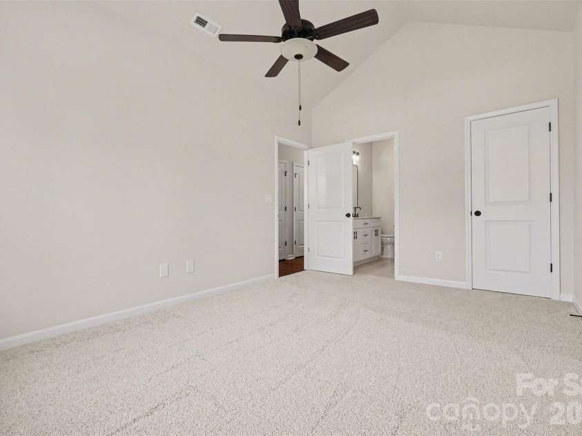 510 Mill Street, Lowell, NC 28098.  MLS# CAR4342536, YatesRealty ID 3857. 