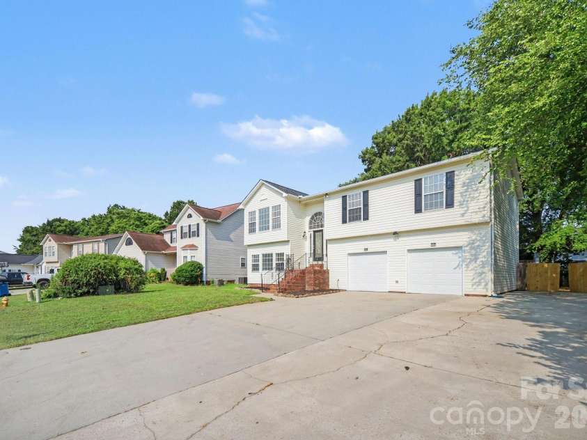 838 Highlander Court, Concord, NC 28025.  MLS# CAR4397435, YatesRealty ID 38571. 