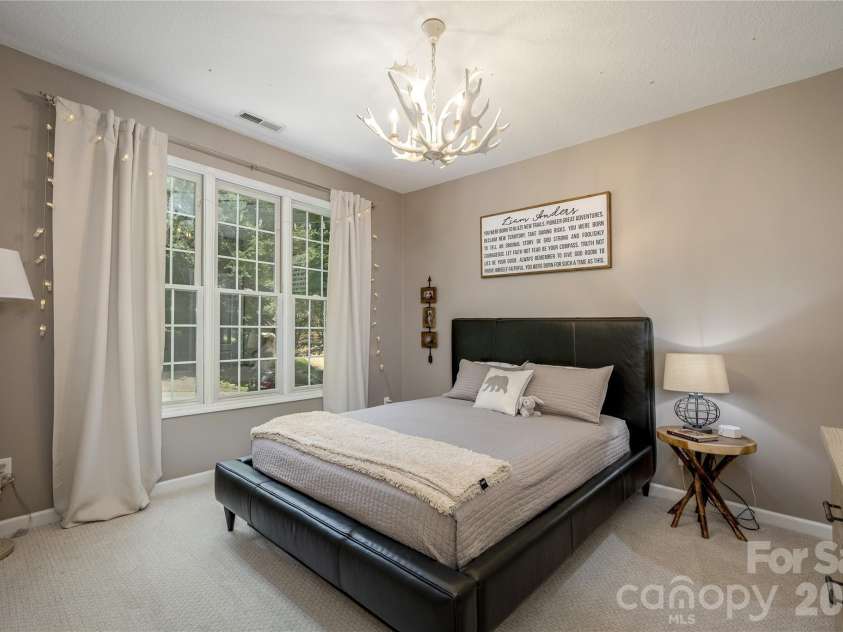 7 Oak Hollow Drive, Asheville, NC 28805.  MLS# CAR4406097, YatesRealty ID 38574. Main Level 2nd Bedroom