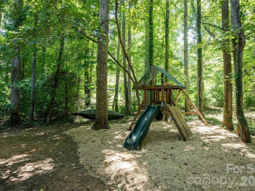 7 Oak Hollow Drive, Asheville, NC 28805.  MLS# CAR4406097, YatesRealty ID 38574. Play area