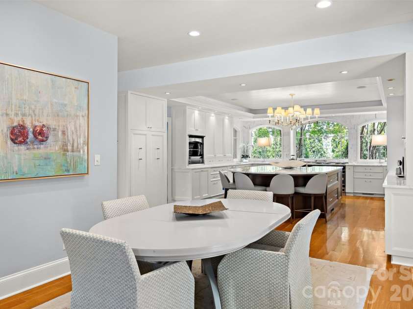 5411 Mirabell Road, Charlotte, NC 28226.  MLS# CAR4403718, YatesRealty ID 38575. 