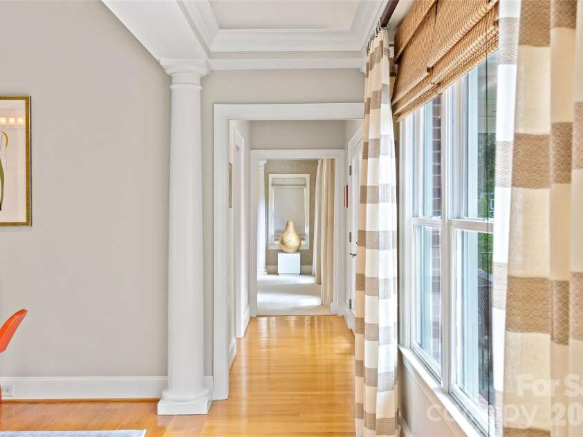 5411 Mirabell Road, Charlotte, NC 28226.  MLS# CAR4403718, YatesRealty ID 38575. 