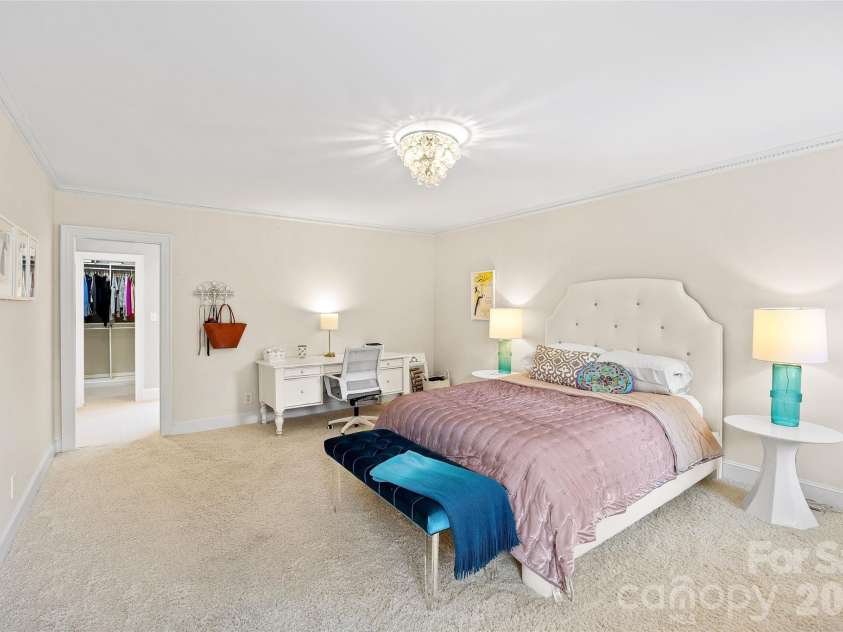5411 Mirabell Road, Charlotte, NC 28226.  MLS# CAR4403718, YatesRealty ID 38575. 