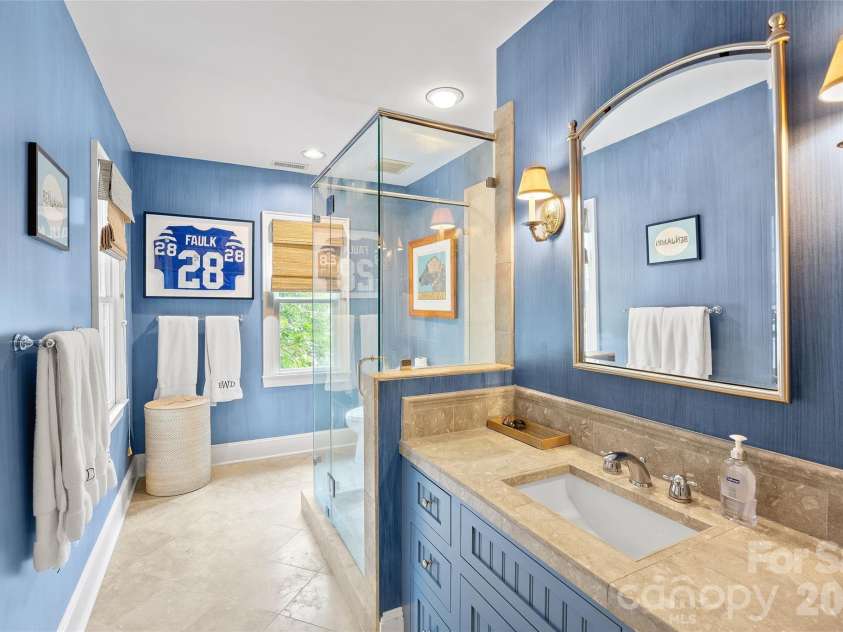 5411 Mirabell Road, Charlotte, NC 28226.  MLS# CAR4403718, YatesRealty ID 38575. 
