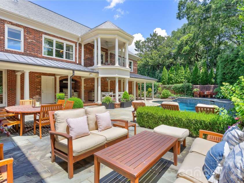 5411 Mirabell Road, Charlotte, NC 28226.  MLS# CAR4403718, YatesRealty ID 38575. 