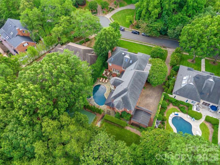 5411 Mirabell Road, Charlotte, NC 28226.  MLS# CAR4403718, YatesRealty ID 38575. 