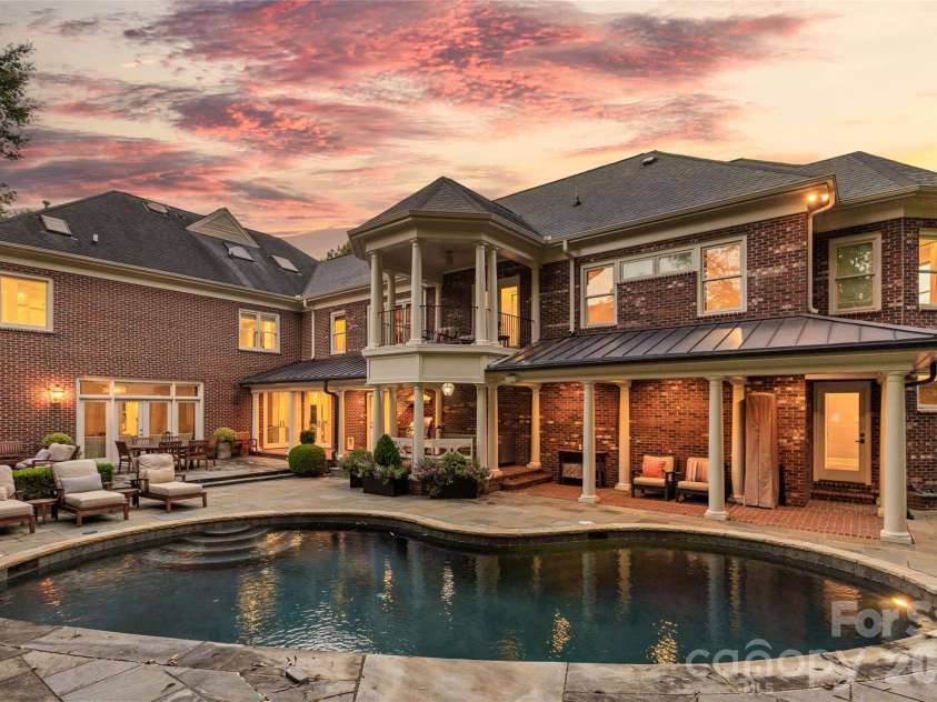 5411 Mirabell Road, Charlotte, NC 28226.  MLS# CAR4427068, YatesRealty ID 38575. 