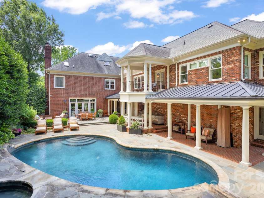 5411 Mirabell Road, Charlotte, NC 28226.  MLS# CAR4427068, YatesRealty ID 38575. 