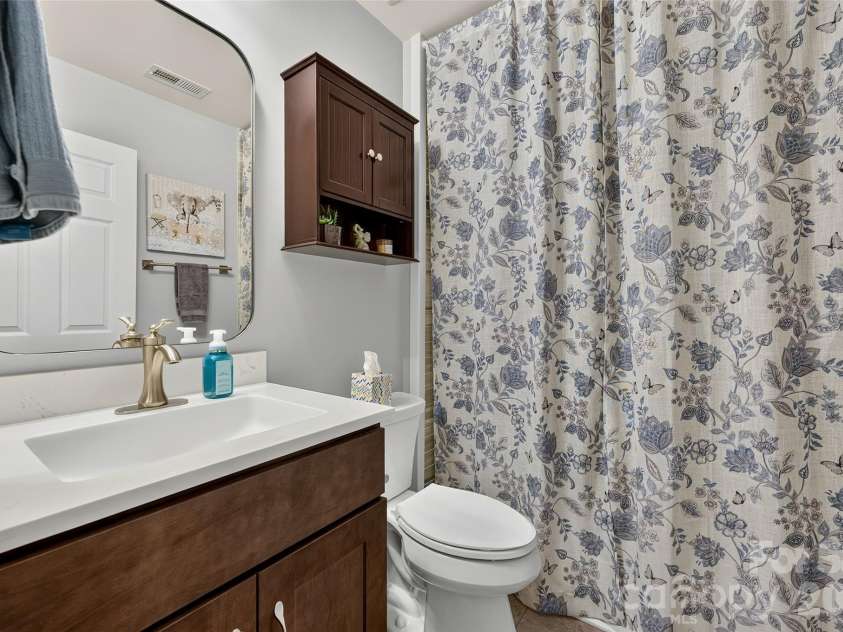4018 Harmattan Drive, Denver, NC 28037.  MLS# CAR4414221, YatesRealty ID 38577. 