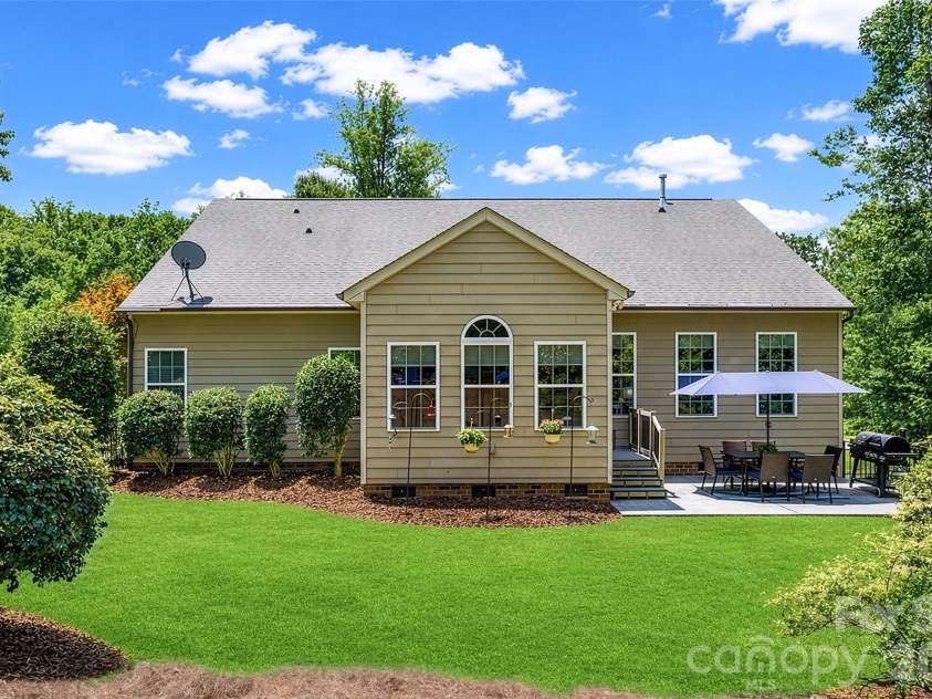 4018 Harmattan Drive, Denver, NC 28037.  MLS# CAR4414221, YatesRealty ID 38577. 
