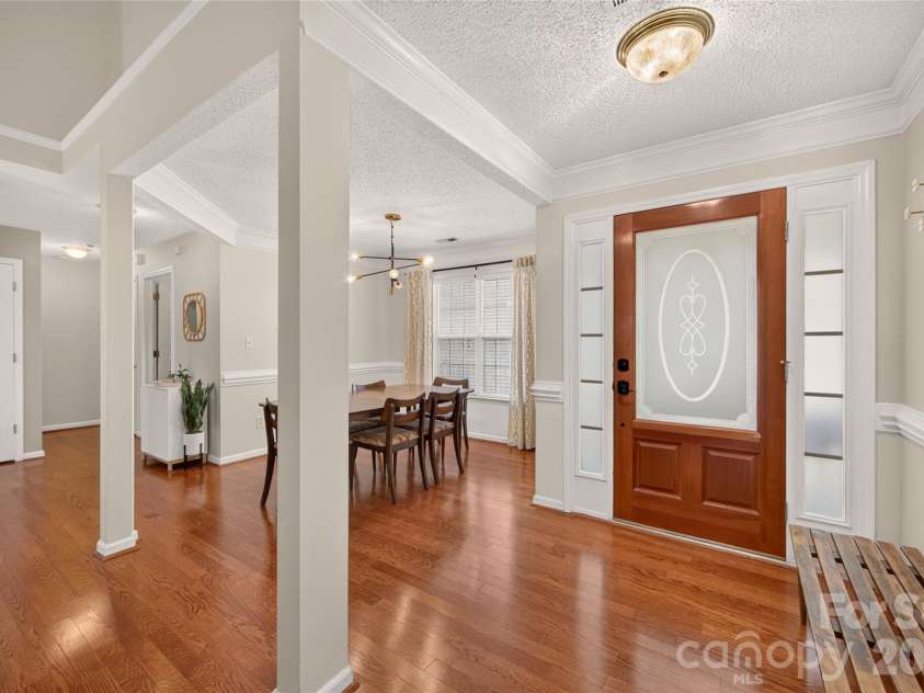 8121 Poplar Grove Circle, Waxhaw, NC 28173.  MLS# CAR4394015, YatesRealty ID 38578. 