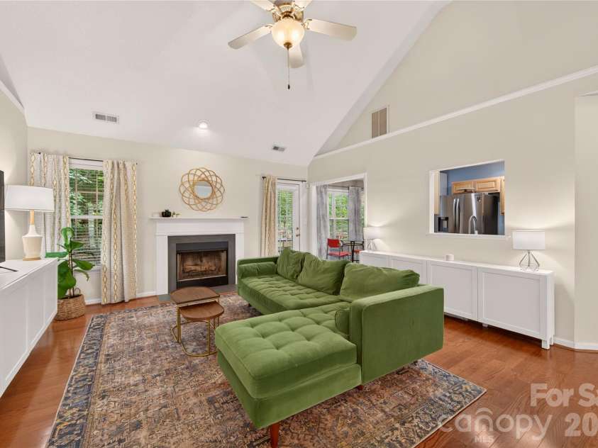 8121 Poplar Grove Circle, Waxhaw, NC 28173.  MLS# CAR4394015, YatesRealty ID 38578. 