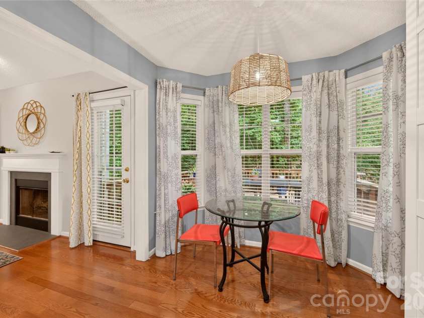 8121 Poplar Grove Circle, Waxhaw, NC 28173.  MLS# CAR4394015, YatesRealty ID 38578. 