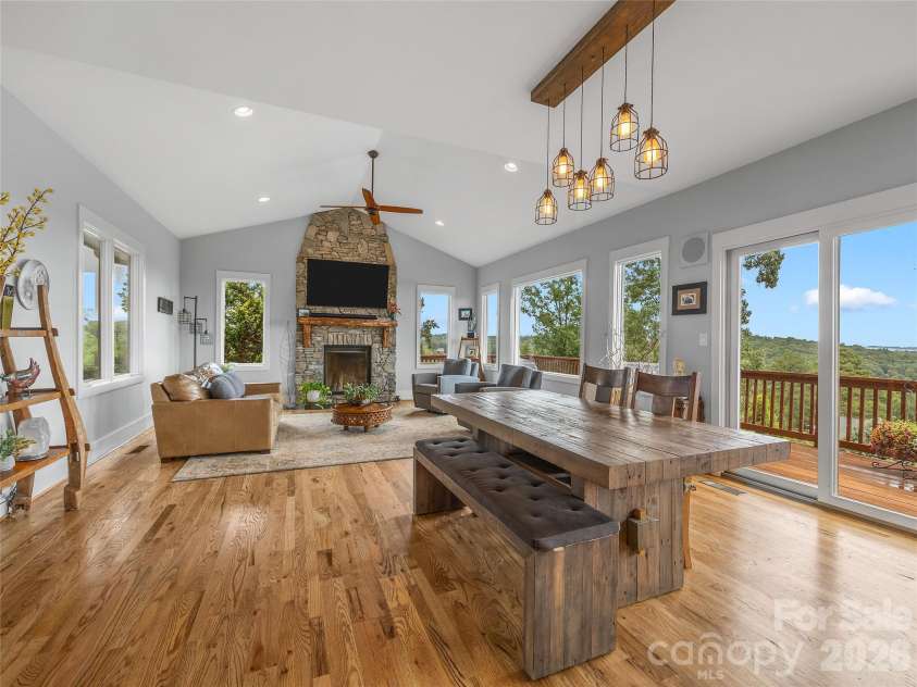 197 Arlys Lane, Tryon, NC 28782.  MLS# CAR4404993, YatesRealty ID 38579. 
