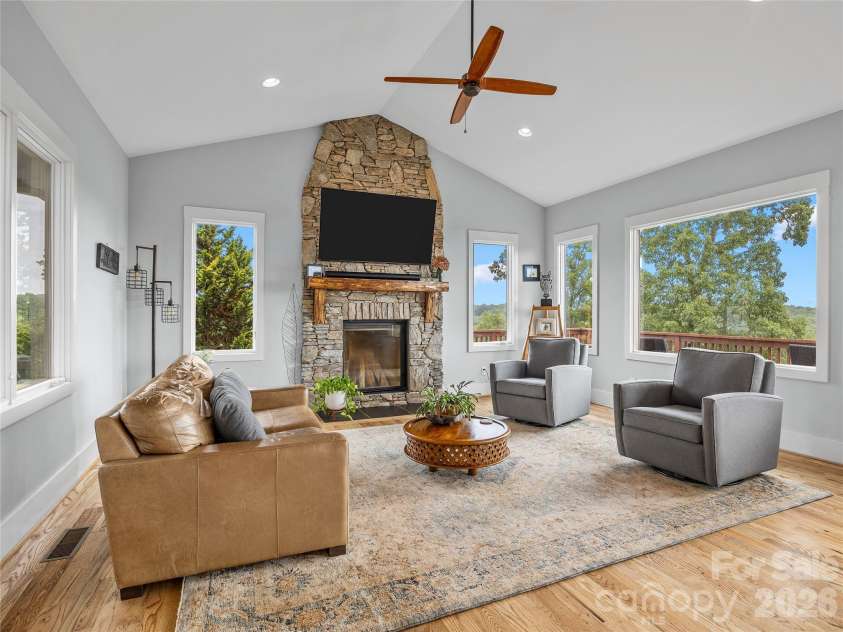197 Arlys Lane, Tryon, NC 28782.  MLS# CAR4404993, YatesRealty ID 38579. 