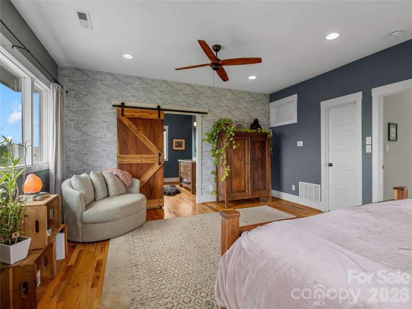 197 Arlys Lane, Tryon, NC 28782.  MLS# CAR4404993, YatesRealty ID 38579. 