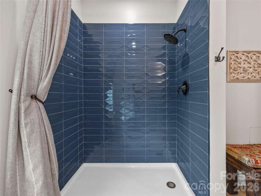197 Arlys Lane, Tryon, NC 28782.  MLS# CAR4404993, YatesRealty ID 38579. 