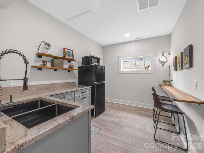 197 Arlys Lane, Tryon, NC 28782.  MLS# CAR4404993, YatesRealty ID 38579. 