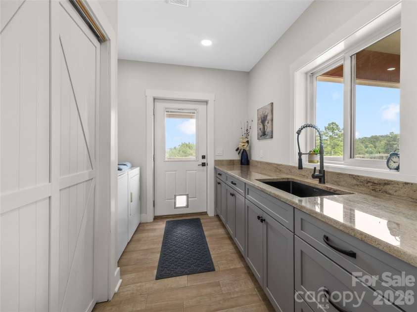 197 Arlys Lane, Tryon, NC 28782.  MLS# CAR4404993, YatesRealty ID 38579. 