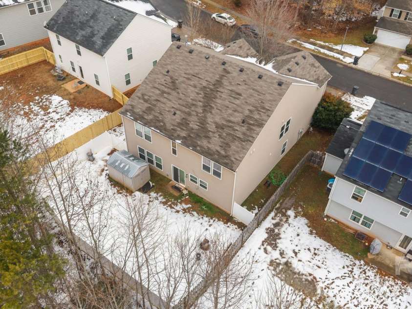 6127 Blue Ash Lane, Charlotte, NC 28215.  MLS# CAR4343878, YatesRealty ID 3858. 