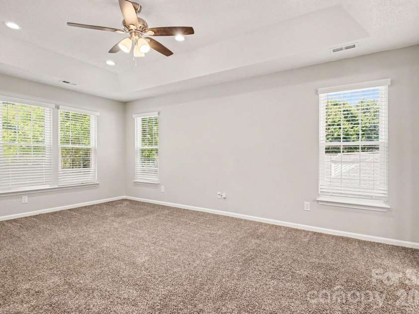 13319 Damson Drive, Huntersville, NC 28078.  MLS# CAR4404099, YatesRealty ID 38580. 
