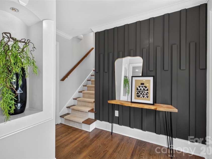 511 Merwick Circle, Charlotte, NC 28211.  MLS# CAR4403439, YatesRealty ID 38582. 