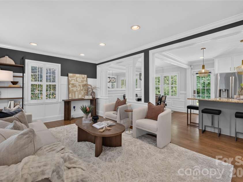 511 Merwick Circle, Charlotte, NC 28211.  MLS# CAR4403439, YatesRealty ID 38582. 