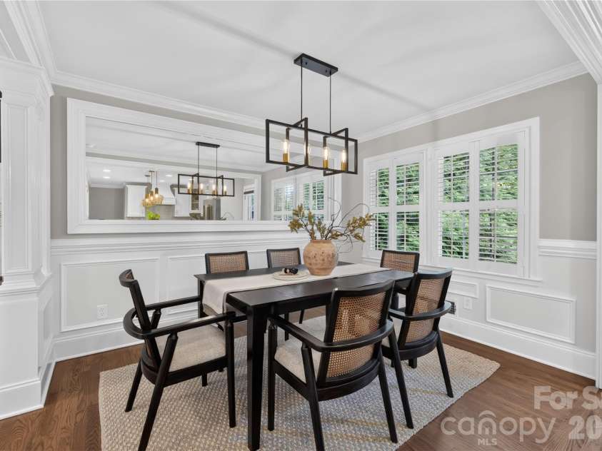 511 Merwick Circle, Charlotte, NC 28211.  MLS# CAR4403439, YatesRealty ID 38582. 