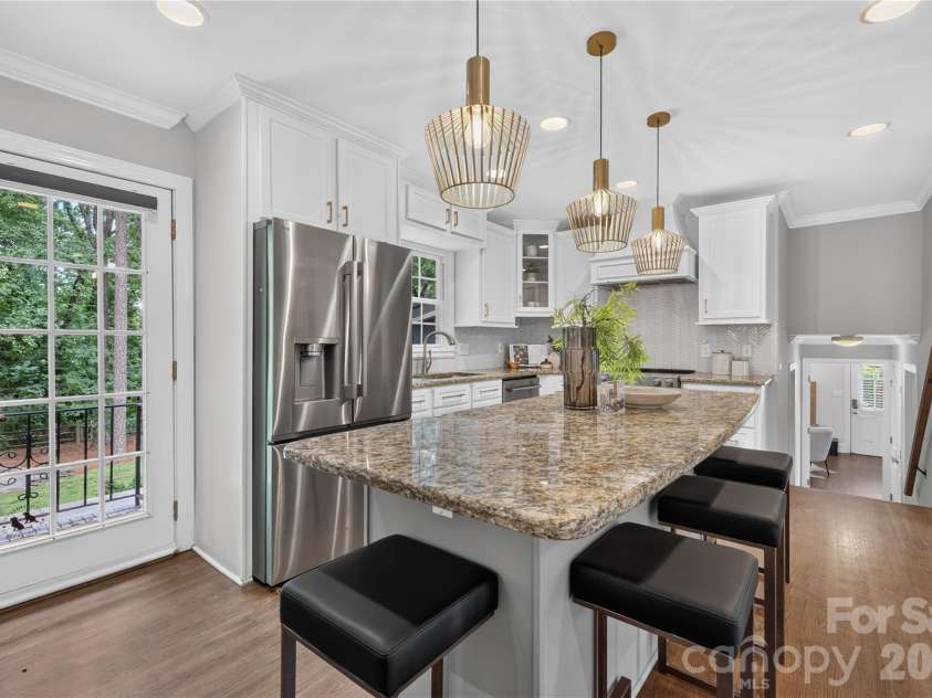 511 Merwick Circle, Charlotte, NC 28211.  MLS# CAR4403439, YatesRealty ID 38582. 