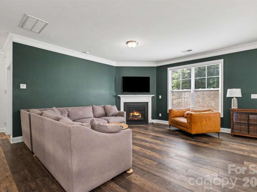 2010 Burton Point Court, Waxhaw, NC 28173.  MLS# CAR4395731, YatesRealty ID 38583. 