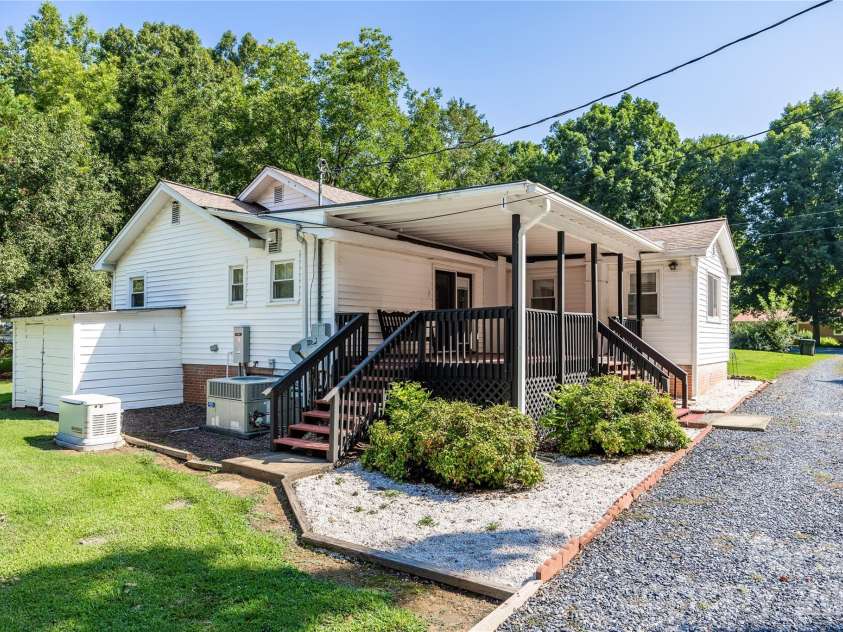 545 Mt. Shepherd Road, Asheboro, NC 27205.  MLS# CAR4403323, YatesRealty ID 38584. Back of home. Generac generator