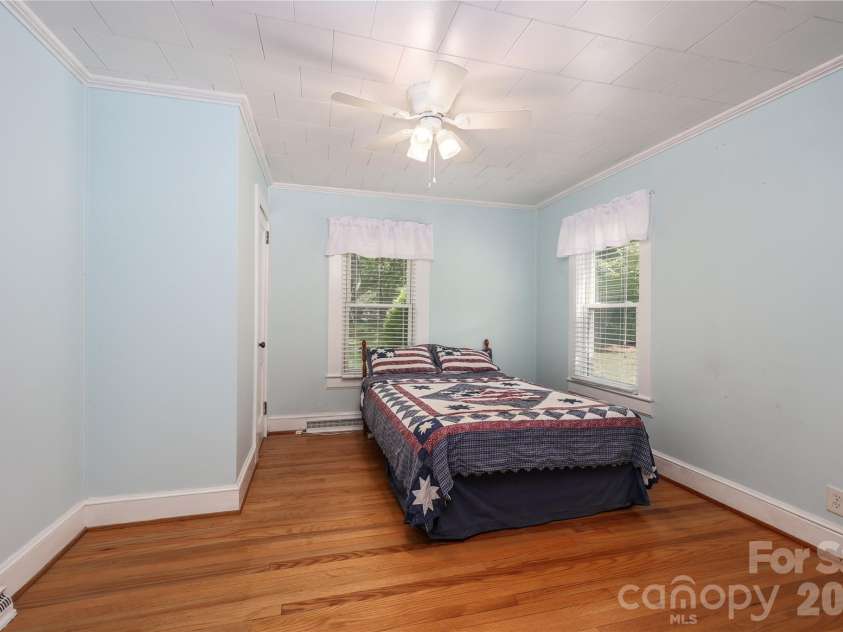 545 Mt. Shepherd Road, Asheboro, NC 27205.  MLS# CAR4403323, YatesRealty ID 38584. Bedroom
