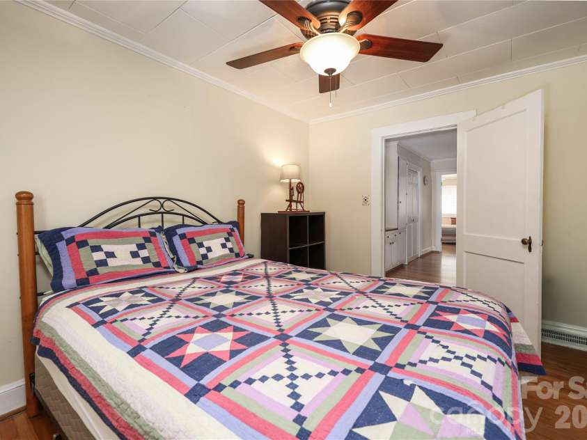 545 Mt. Shepherd Road, Asheboro, NC 27205.  MLS# CAR4403323, YatesRealty ID 38584. Bedroom