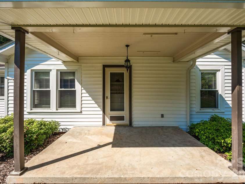 545 Mt. Shepherd Road, Asheboro, NC 27205.  MLS# CAR4403323, YatesRealty ID 38584. Covered front porch