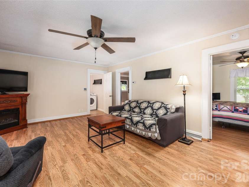 545 Mt. Shepherd Road, Asheboro, NC 27205.  MLS# CAR4403323, YatesRealty ID 38584. Den